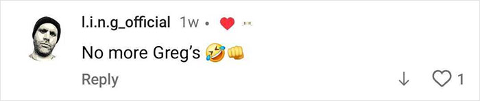 Social media comment criticizing singer's physique transformation, sparking debate between men and women online. Social media comment criticizing singer's physique transformation, sparking debate between men and women online.