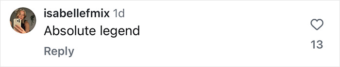 Comment reading "Absolute legend" referencing "astronauts" trolling by Martha Stewart. Comment reading "Absolute legend" referencing "astronauts" trolling by Martha Stewart.