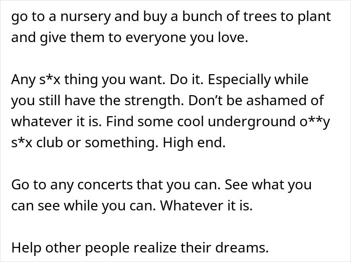 Text offering life advice, focusing on experiences and helping others, linked to credit score benefits. Text offering life advice, focusing on experiences and helping others, linked to credit score benefits.