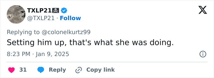 Tweet screenshot criticizes Blake Lively for unscripted moment. Tweet screenshot criticizes Blake Lively for unscripted moment.