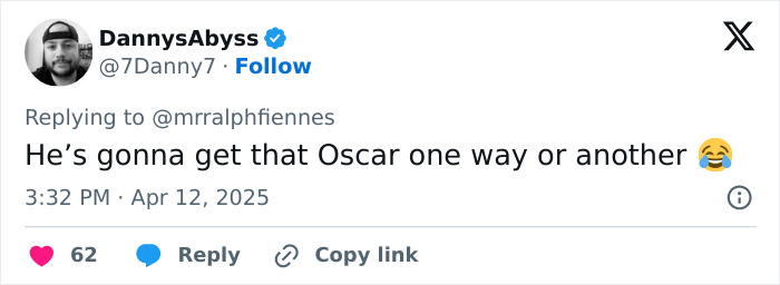 Tweet about Ralph Fiennes aiming for an Oscar, with engagement details and emojis. Tweet about Ralph Fiennes aiming for an Oscar, with engagement details and emojis.