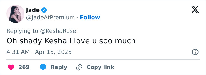 Tweet showing support for Katy Perry with a playful mention of Kesha. Tweet showing support for Katy Perry with a playful mention of Kesha.