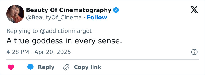 Tweet praising Margot Robbie's postpartum body. Tweet praising Margot Robbie's postpartum body.