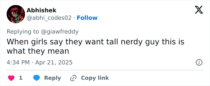 Tweet reacting humorously to a guy's appearance in Joe Biden's family Easter picture. Tweet reacting humorously to a guy's appearance in Joe Biden's family Easter picture.