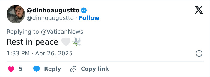 Tweet paying tribute to Pope Francis with "Rest in peace" message, featuring heart and dove emojis. Tweet paying tribute to Pope Francis with "Rest in peace" message, featuring heart and dove emojis.