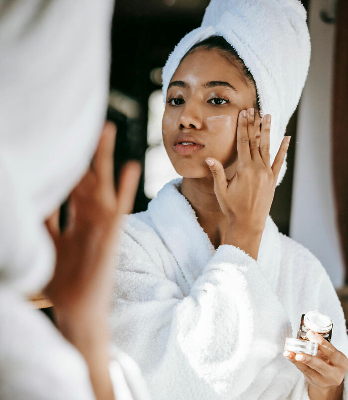 “Cutting Out All Fats”: 40 Harmful Things That Many People Assume Are Good For Them