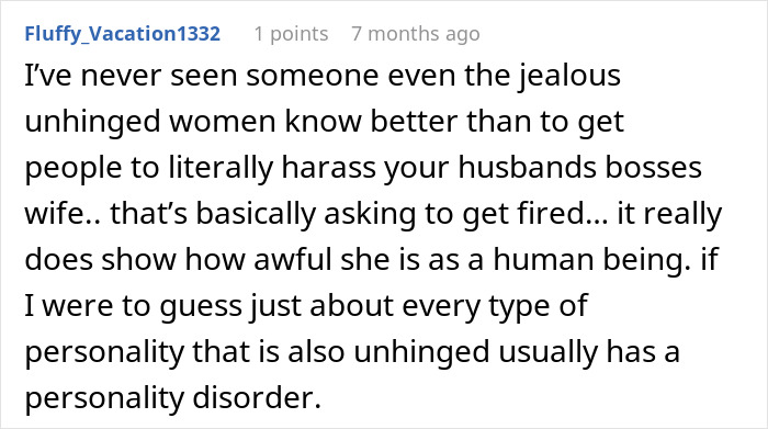 Woman's Green Dress Sparks Major Wedding Controversy, Bride Is Left Fuming Woman's Green Dress Sparks Major Wedding Controversy, Bride Is Left Fuming