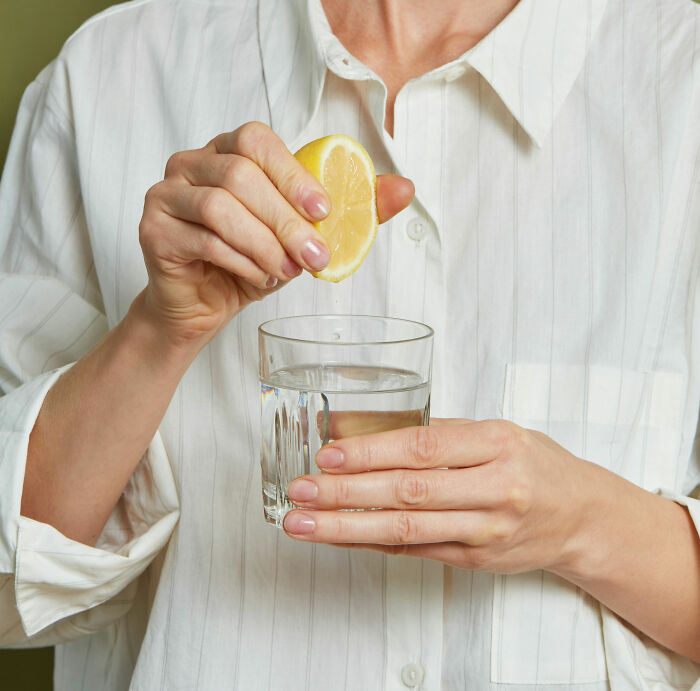 “Cutting Out All Fats”: 40 Harmful Things That Many People Assume Are Good For Them