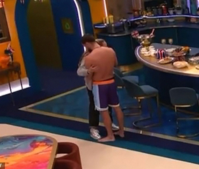 JoJo Siwa shares an intimate moment in the Big Brother kitchen. JoJo Siwa shares an intimate moment in the Big Brother kitchen.