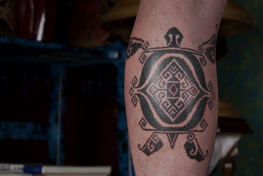 Scuba Divers Want A Tattoo To Make Him Felt In A Blue Ocean, Here What He Got