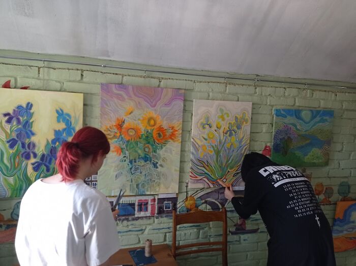 Every Line Is A Story: The Mesmerizing Linear Divisionism Of Oleksandra Malyshko