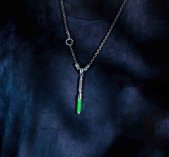Hand-Carved Mandalorian Lightsaber Tritium Necklace – 925 Sterling Silver Pendant With Glowing Vial & Titanium Steel Chain
