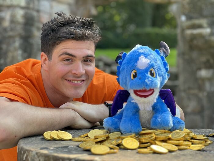 Tim And Bash: I Make Comic About A Pet Dragon; Here He Raises Taxes For His Owner (Part 4) Tim And Bash: I Make Comic About A Pet Dragon; Here He Raises Taxes For His Owner (Part 4)