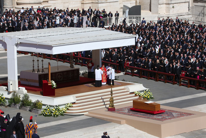 Thousands gather in St. Peter’s Square, giving a final farewell to Pope Francis with thunderous applause. Thousands gather in St. Peter’s Square, giving a final farewell to Pope Francis with thunderous applause.
