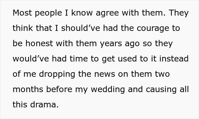 Text discussing the impact of keeping a name change secret before a wedding, causing drama among friends and family. Text discussing the impact of keeping a name change secret before a wedding, causing drama among friends and family.