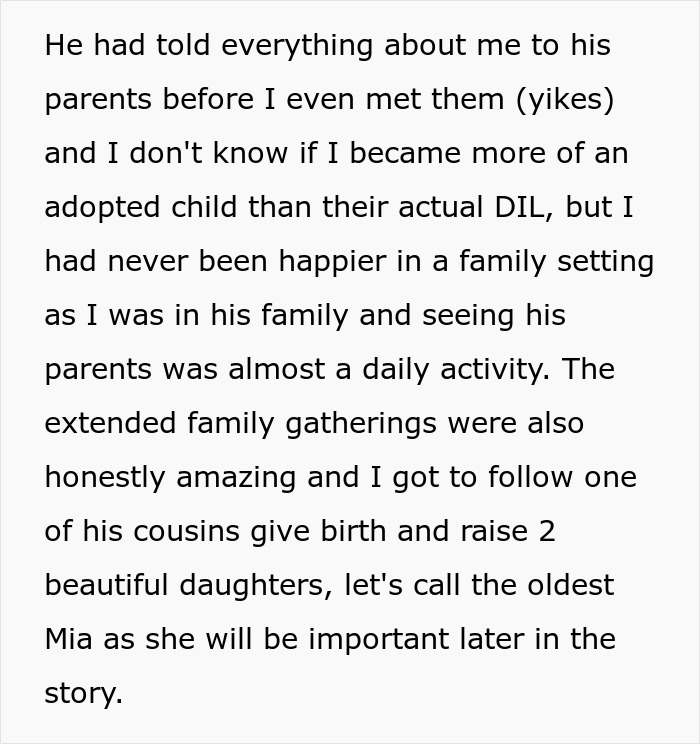 Text about family gatherings and parental relationships, emphasizing the importance of a character named Mia. Text about family gatherings and parental relationships, emphasizing the importance of a character named Mia.