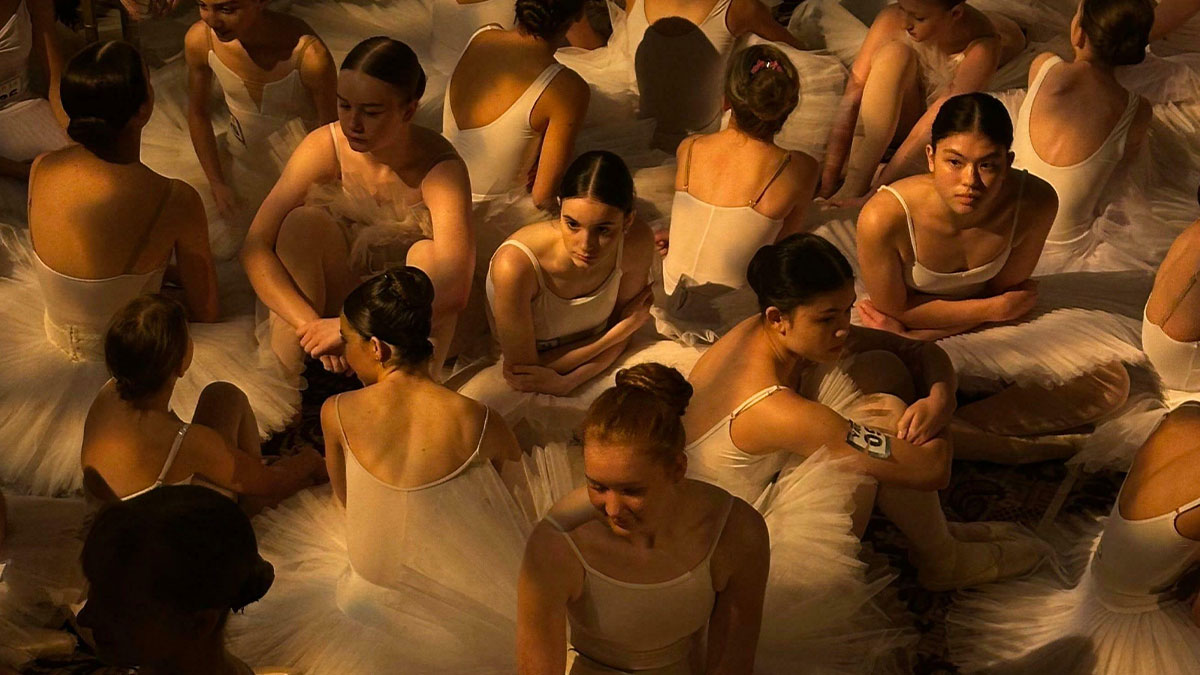 40 Times People Snapped Pics Then Realized They Captured An “Accidental Renaissance” Moment (New Pics)