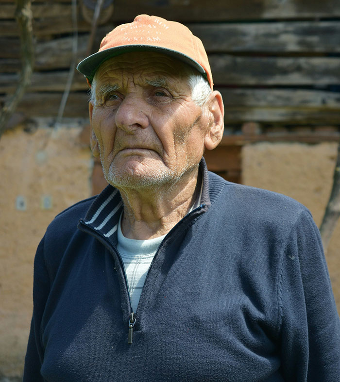 People Are Sharing The Red Flags They Let Slide While Dating And How It All Ended