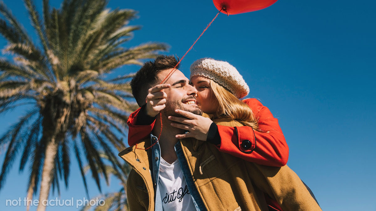 Bro Won’t Listen When Sis Tells Him Not To Plan His Wedding Just 1 Week After Hers, Fam Backs Him
