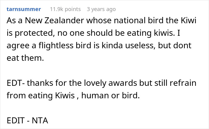 Text exchange about not eating kiwi birds, with humorous edits on Reddit. Text exchange about not eating kiwi birds, with humorous edits on Reddit.