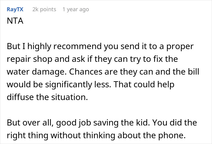 Comment praising uncle for saving nephew from drowning despite negligent dad avoiding responsibility.