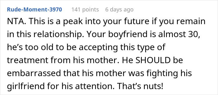 Screenshot of a Reddit comment discussing a couple breakup after the guy’s mom jokingly steals girlfriend’s seat. Screenshot of a Reddit comment discussing a couple breakup after the guy’s mom jokingly steals girlfriend’s seat.