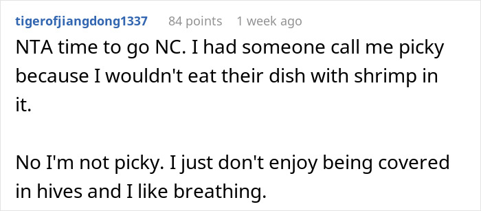 Reddit comment about allergy issues, mentioning hives and breathing challenges, related to ignoring food allergies. Reddit comment about allergy issues, mentioning hives and breathing challenges, related to ignoring food allergies.