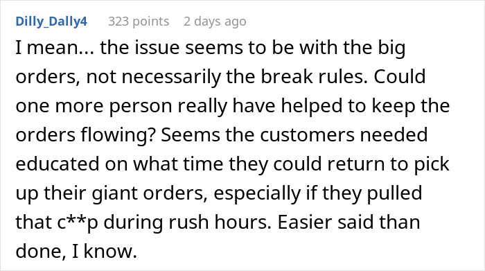 Reddit comment discussing break policy and kitchen chaos during big orders. Reddit comment discussing break policy and kitchen chaos during big orders.