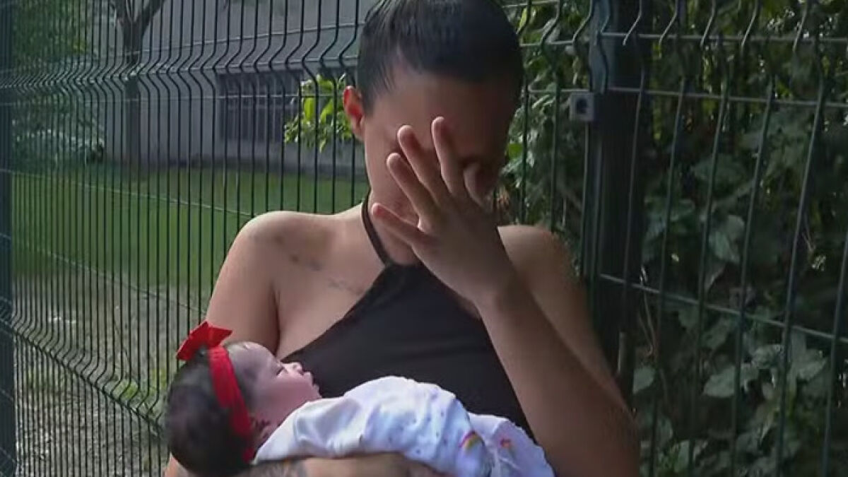 Pregnant Woman Thought She Was Having Twins, But Hospital Only Gave Her One Baby