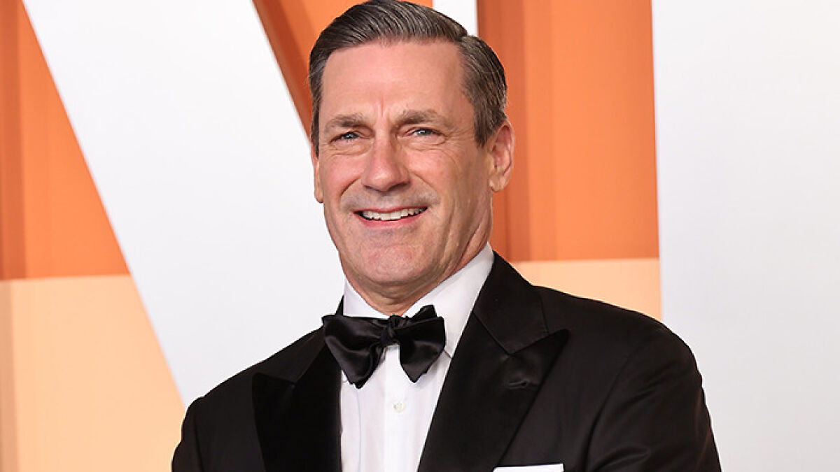 Jon Hamm’s “Vile” Past At University Resurfaces After He Blasts Reporter For Asking About It