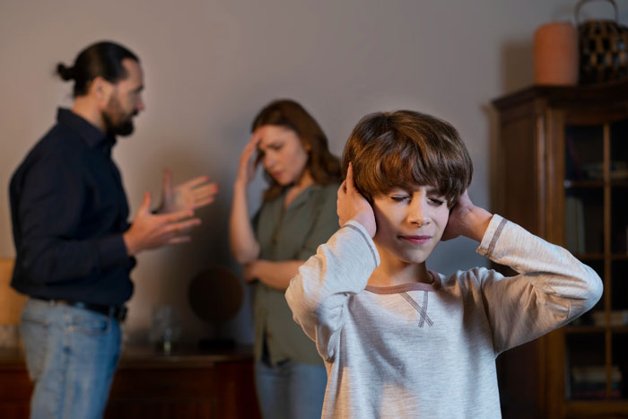 14YO Thinks Stepmom Purposely Rejected His Only B-Day Wish, Dad Yells At Him Until He Cries 14YO Thinks Stepmom Purposely Rejected His Only B-Day Wish, Dad Yells At Him Until He Cries