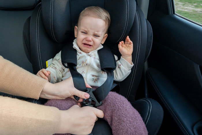‘Karen’ Tries To Intimidate Immigrant Woman With A Child In Parking Lot, But The Lady Stays Strong ‘Karen’ Tries To Intimidate Immigrant Woman With A Child In Parking Lot, But The Lady Stays Strong