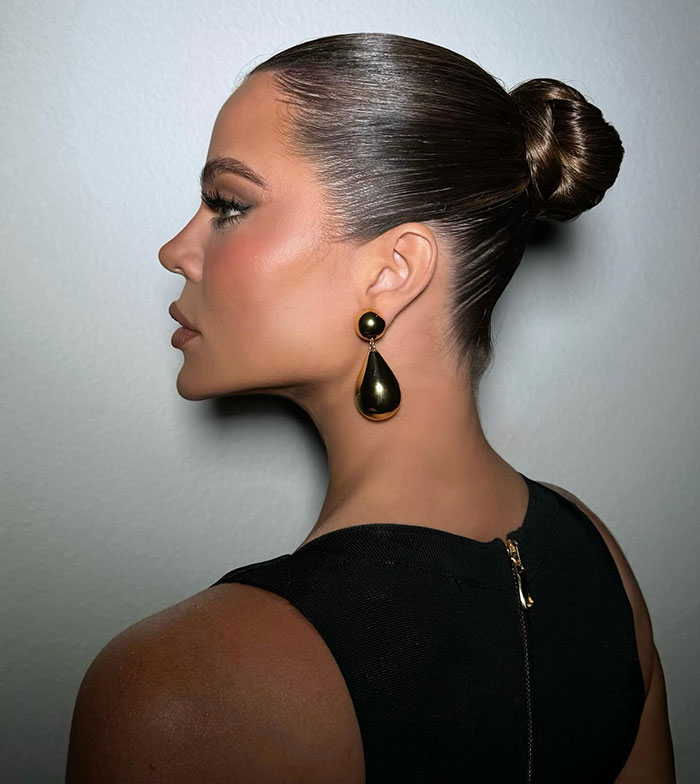 “They All Want To Look Like Kim”: Khloe Kardashian Faces Backlash Over "Botched" Nose Photo Fail “They All Want To Look Like Kim”: Khloe Kardashian Faces Backlash Over "Botched" Nose Photo Fail