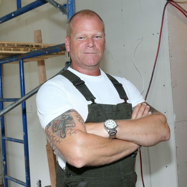 mike-holmes-spouse-768x768-67f9463ddb7ec.jpg