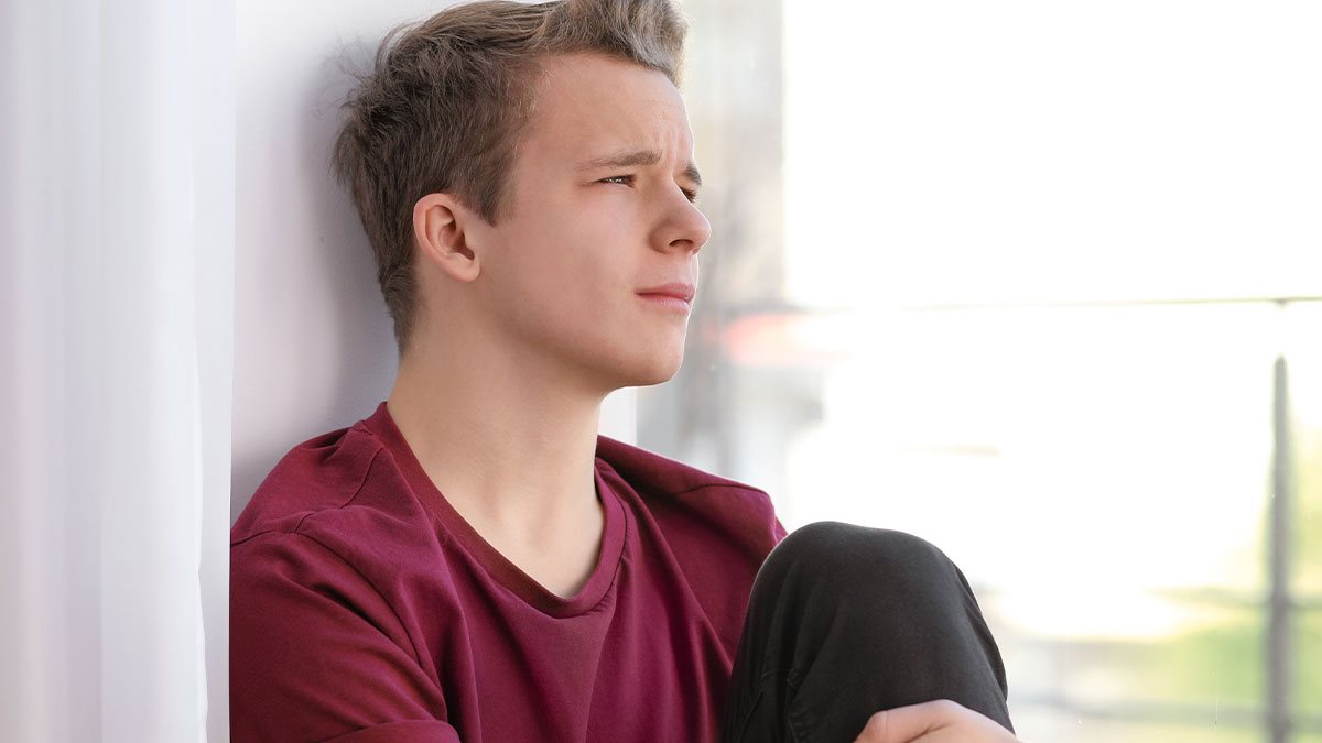 Teen So Creeped Out By Sister’s BFF’s Crush On Him, He Decides To Move Out