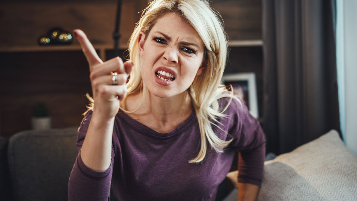 25 Adult Tantrums So Memorable, Witnesses Still See Them With Their Eyes Closed