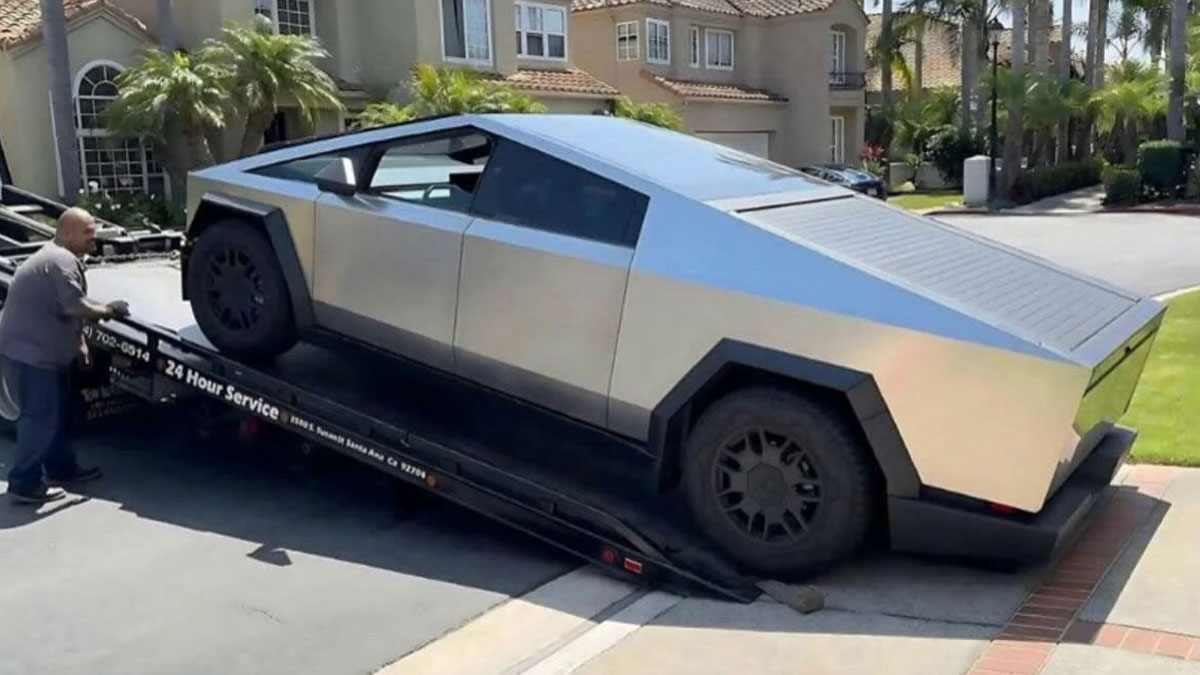 “Not The Onion”: 40 Times Reality Out-Satired Satire