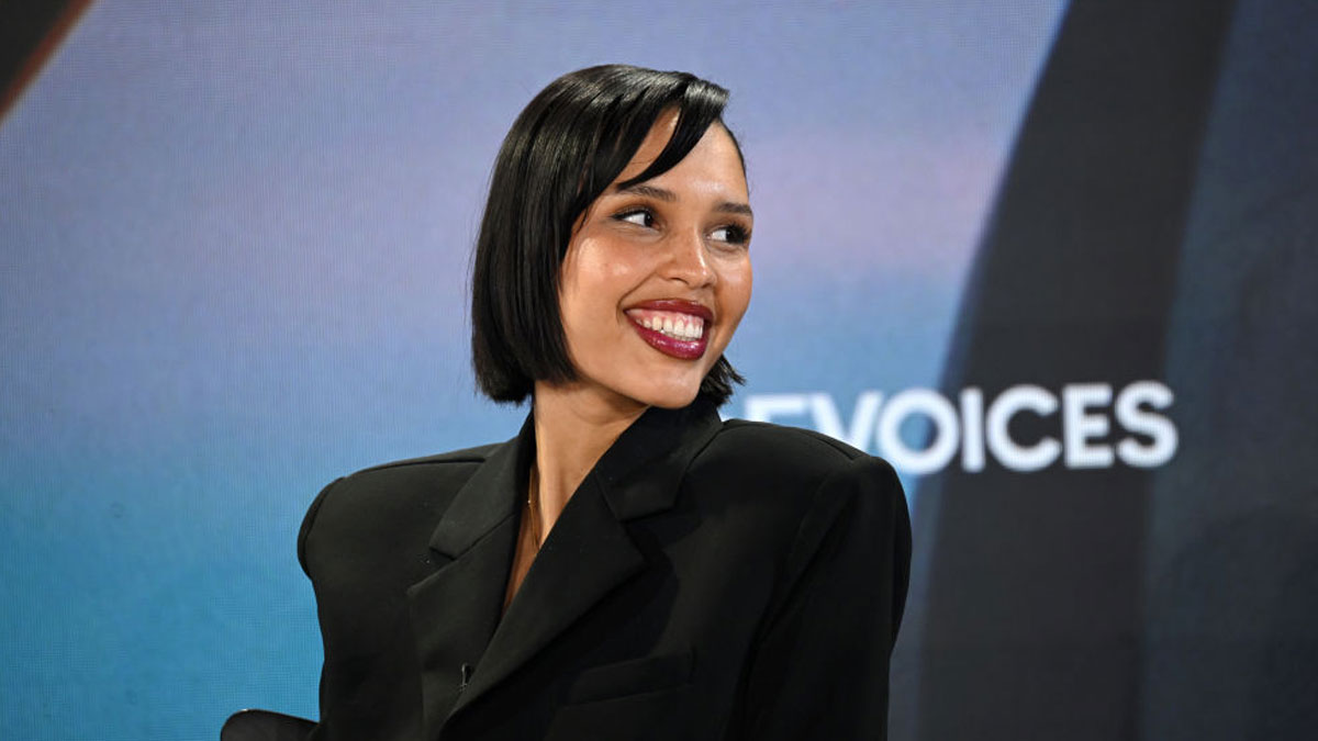 She’s Calm, Composed, and Surprisingly Young — How Nara Smith’s Age Breaks The Mold