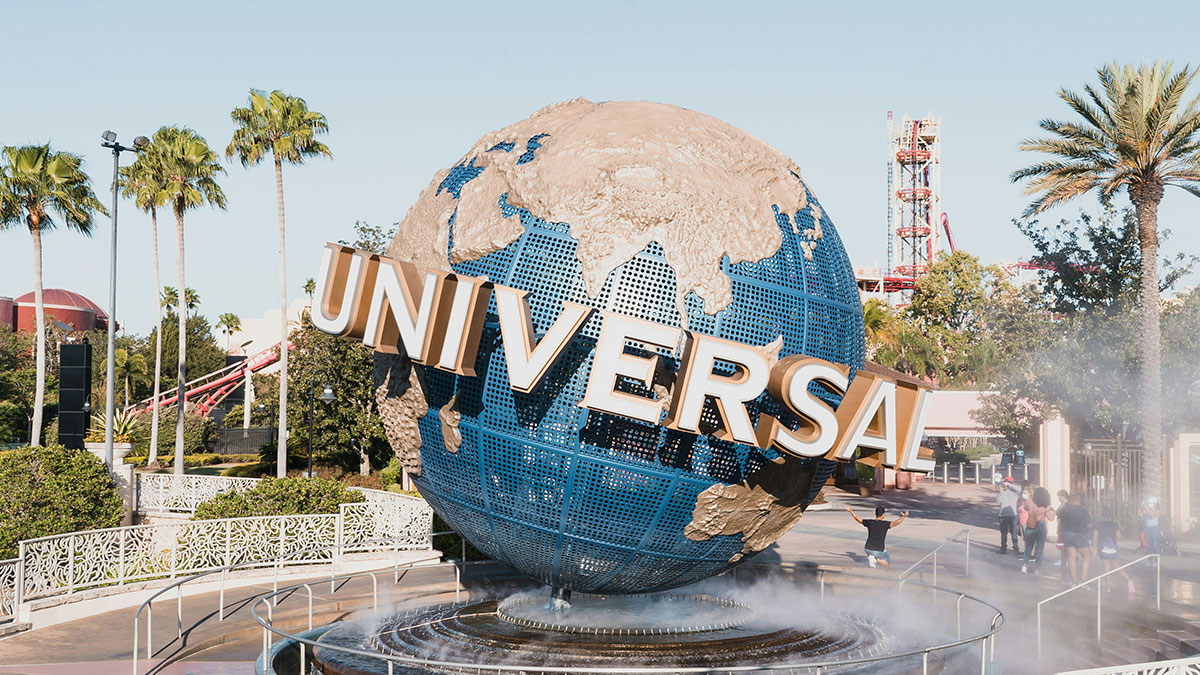 Universal Announces Its New Theme Park, People Are Delighted It’s Not In Florida Or California