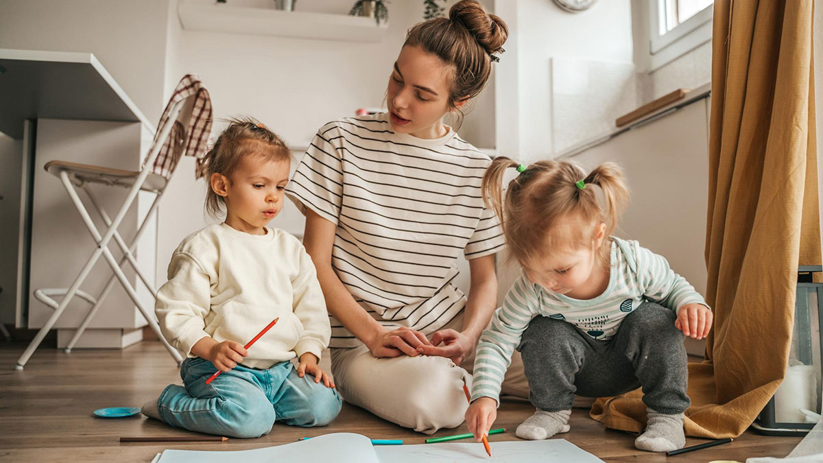 Teen Babysitter Holds Her Ground As Conservative Parents Won’t Pay As Her Outfit Was “Inappropriate”