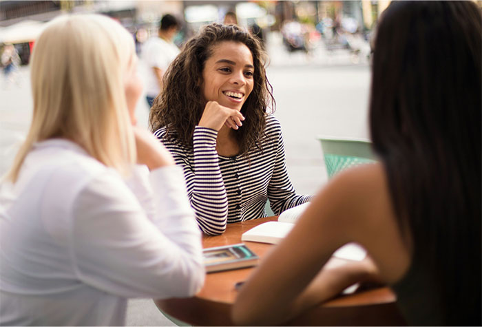 40 Brutal Stories Of Friendships That Ended In The Most Unhinged Ways