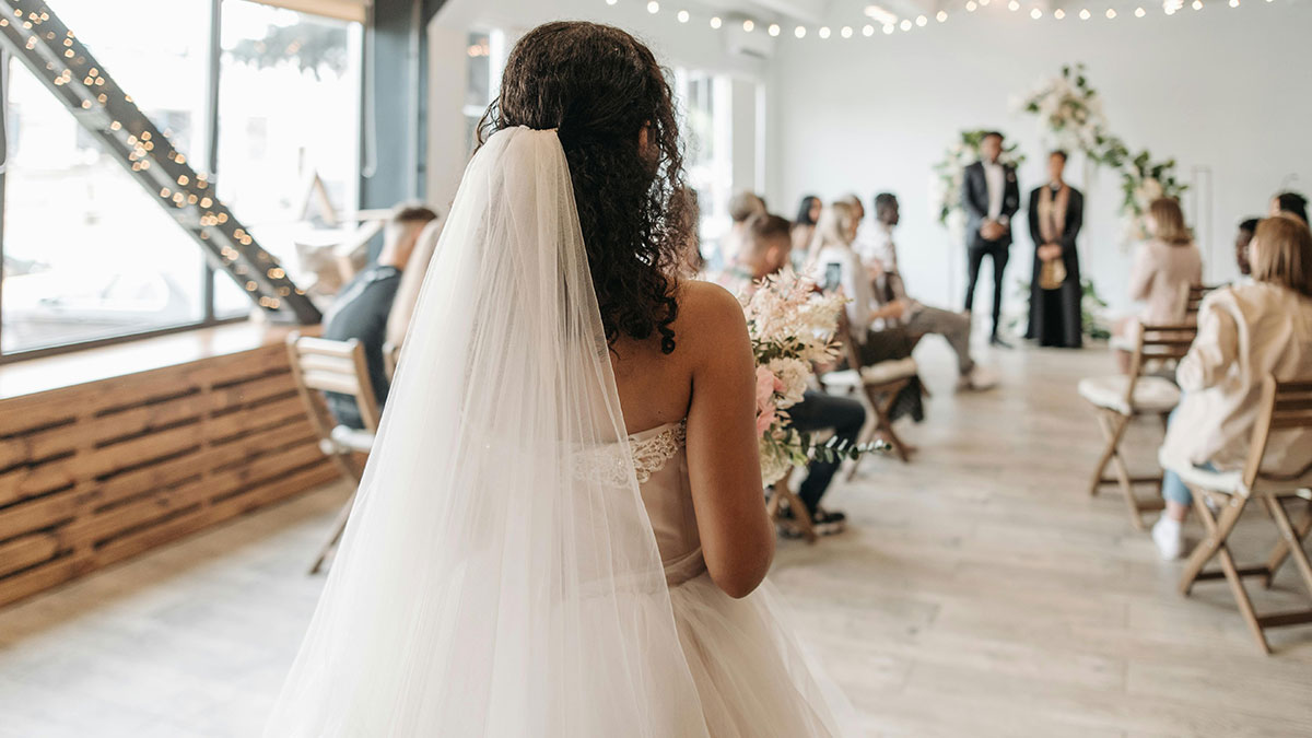 Woman Gets Pushed Out Of Friend Group, Left Speechless When Wedding Invite Arrives