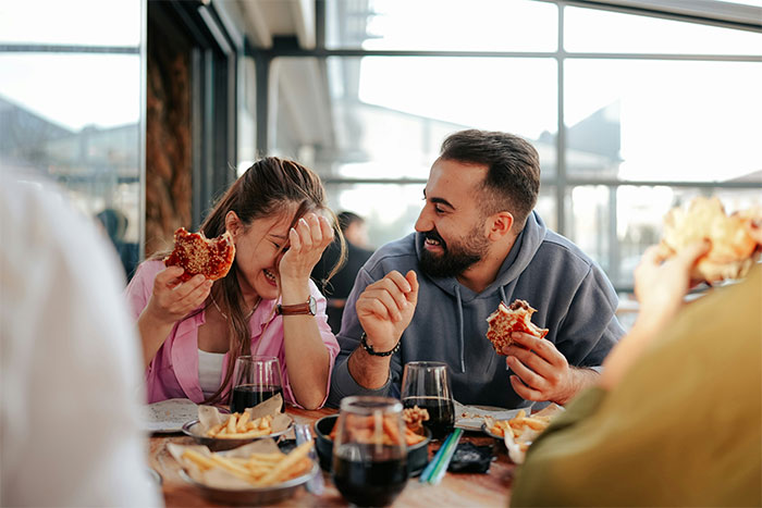 Food Thief Meets Her Match In One Deadly Bowl Of Mac N’ Cheese, Roommate Enjoys Every Second Food Thief Meets Her Match In One Deadly Bowl Of Mac N’ Cheese, Roommate Enjoys Every Second