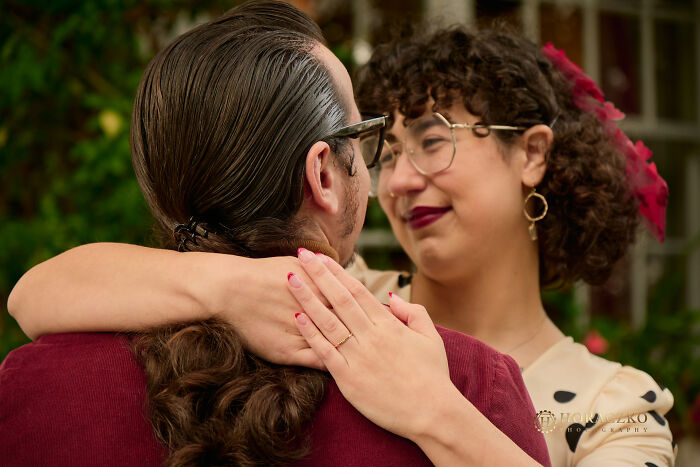 A Stylish London Engagement Photoshoot In Notting Hill (23 Pics)