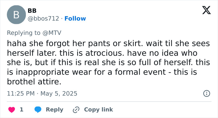 Twitter user criticizing Sabrina Carpenter for wearing pantless outfits at Met Gala 2025, calling it inappropriate attire. Twitter user criticizing Sabrina Carpenter for wearing pantless outfits at Met Gala 2025, calling it inappropriate attire.
