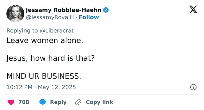 Tweet by Jessamy Robblee-Haehn urging netizens to respect women and stop criticizing public breastfeeding in restaurants. Tweet by Jessamy Robblee-Haehn urging netizens to respect women and stop criticizing public breastfeeding in restaurants.