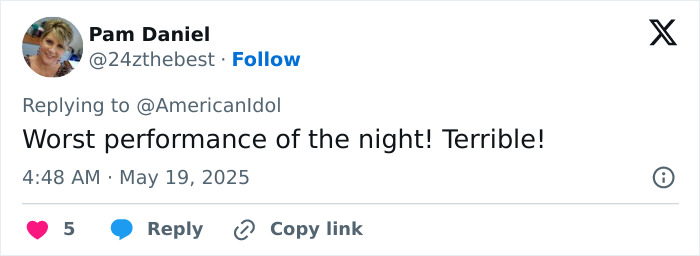 Screenshot of a critical Twitter comment about Jessica Simpson’s live TV performance described as an absolute train wreck. Screenshot of a critical Twitter comment about Jessica Simpson’s live TV performance described as an absolute train wreck.