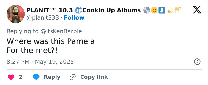Tweet from PLANIT333 reacting to Pamela Anderson, referencing her return to 90s glam makeup after years embracing her natural look. Tweet from PLANIT333 reacting to Pamela Anderson, referencing her return to 90s glam makeup after years embracing her natural look.