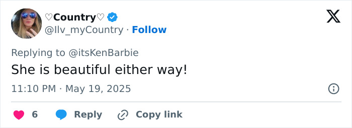 Pamela Anderson with 90s glam makeup look, showcasing bold eye makeup and styled hair, embracing vintage beauty trends. Pamela Anderson with 90s glam makeup look, showcasing bold eye makeup and styled hair, embracing vintage beauty trends.