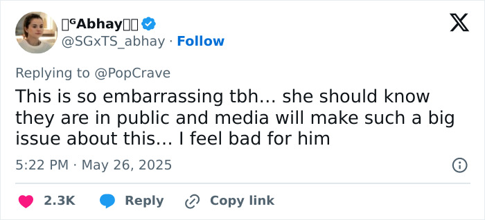 Lip Reader Reveals What French President Emmanuel Macron’s Wife Said Right After Shoving Incident